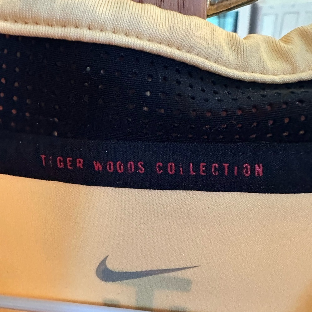 Nike Tiger Woods Collection Dri-FIT Striped Golf Polo Topaz Gold - Picture 4 of 9